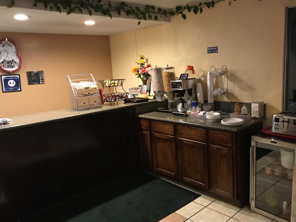 Klamath Motor Lodge Yreka Zewnętrze zdjęcie
