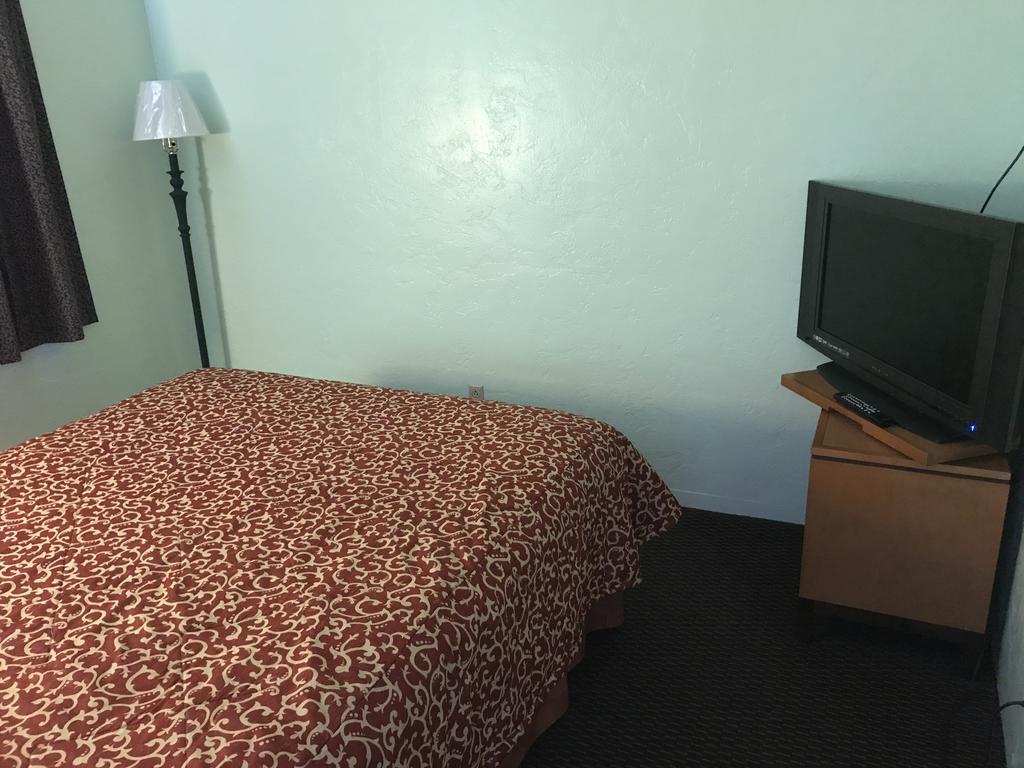 Klamath Motor Lodge Yreka Zewnętrze zdjęcie
