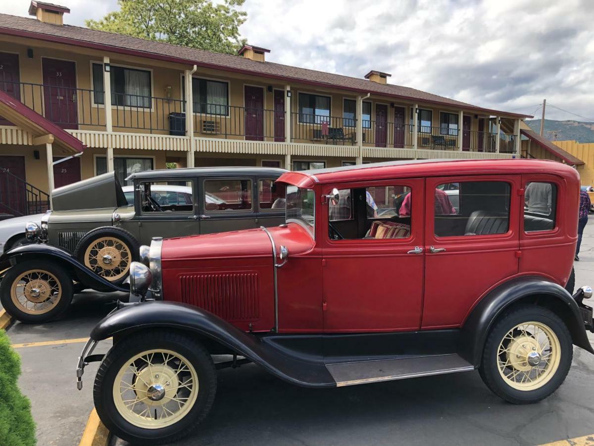 Klamath Motor Lodge Yreka Zewnętrze zdjęcie